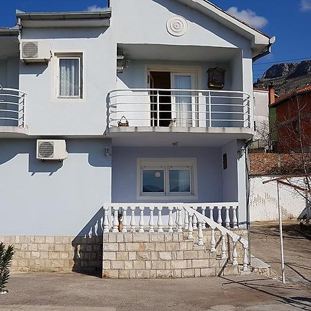 Apartment And Room Panorama 모스타르 외부 사진