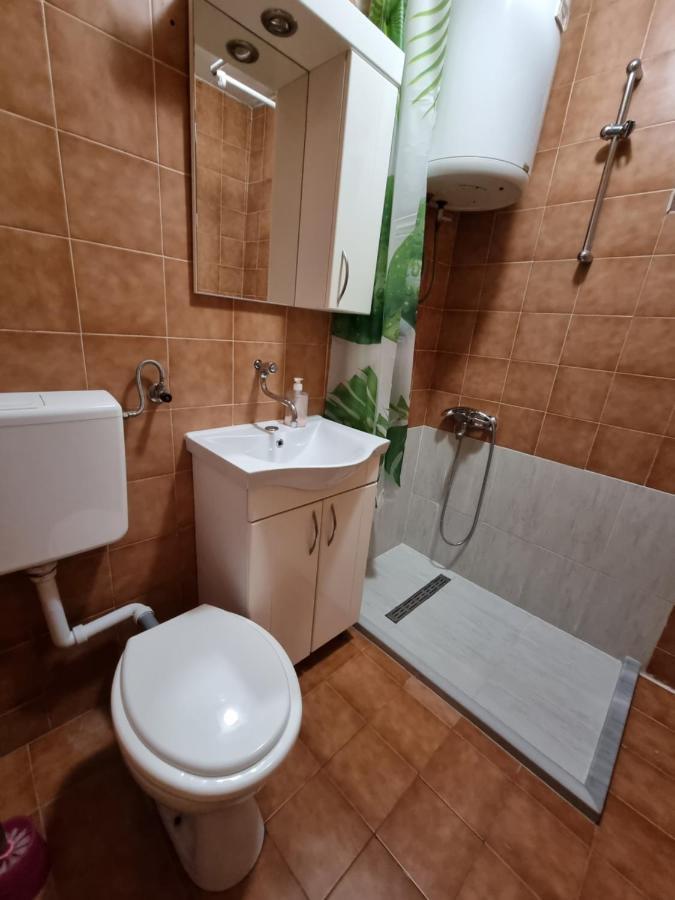Apartment And Room Panorama 모스타르 외부 사진
