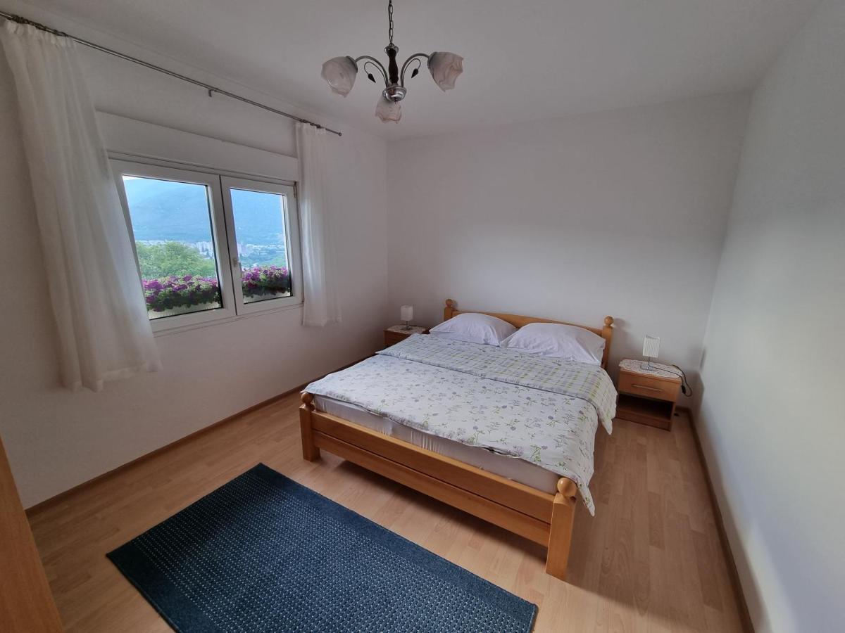 Apartment And Room Panorama 모스타르 외부 사진