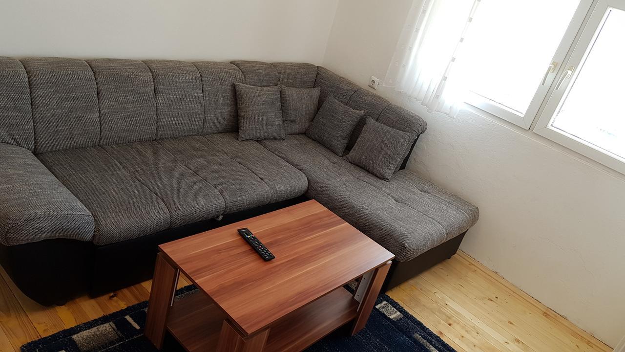 Apartment And Room Panorama 모스타르 외부 사진